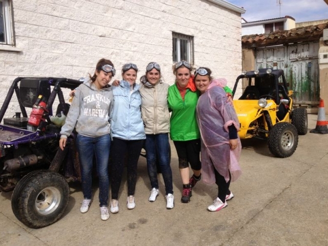  Friends protected for driving in mud 